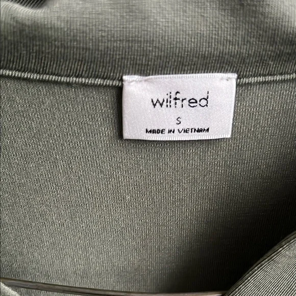 Wilfred Aritzia Women's Sage Green Button-Up Top - Picture 2 of 3